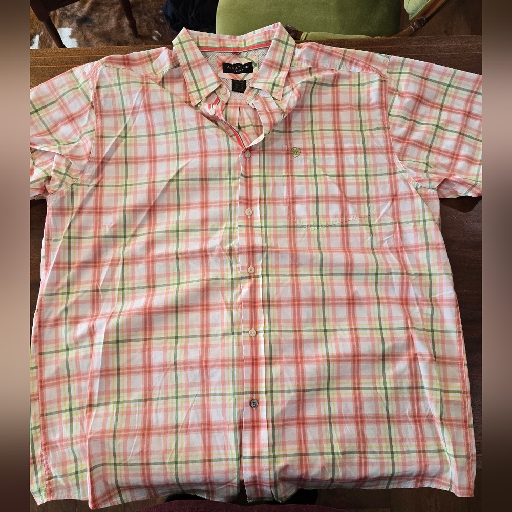 NWOT Ariat Pro Series XL plaid short sleeve shirt